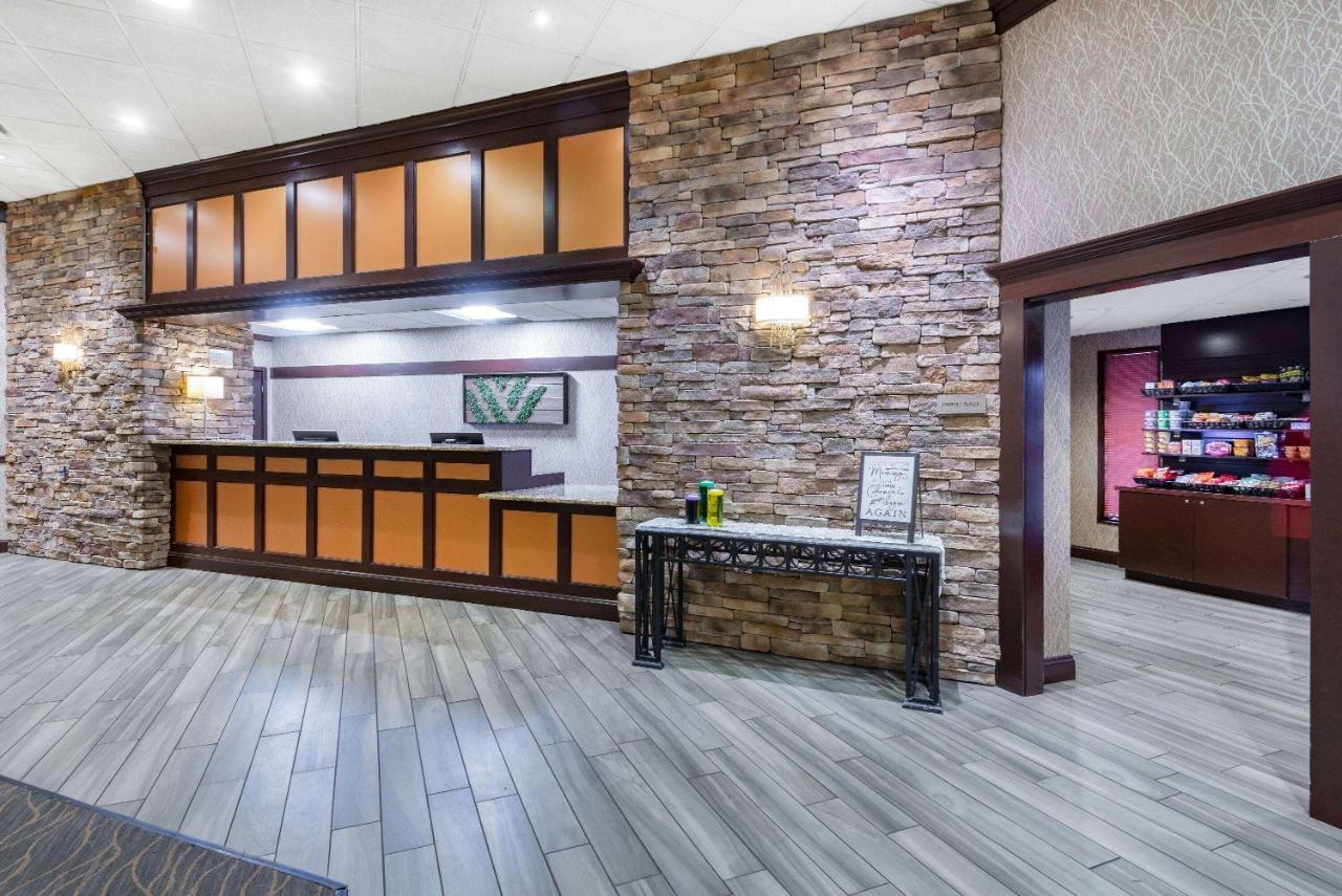 Wyndham Garden York Exterior foto