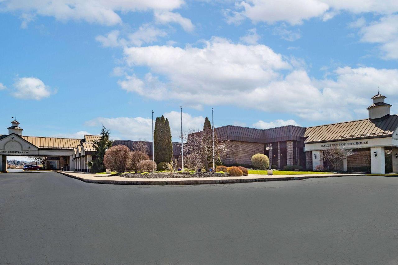 Wyndham Garden York Exterior foto